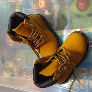Baby size 7 work boots